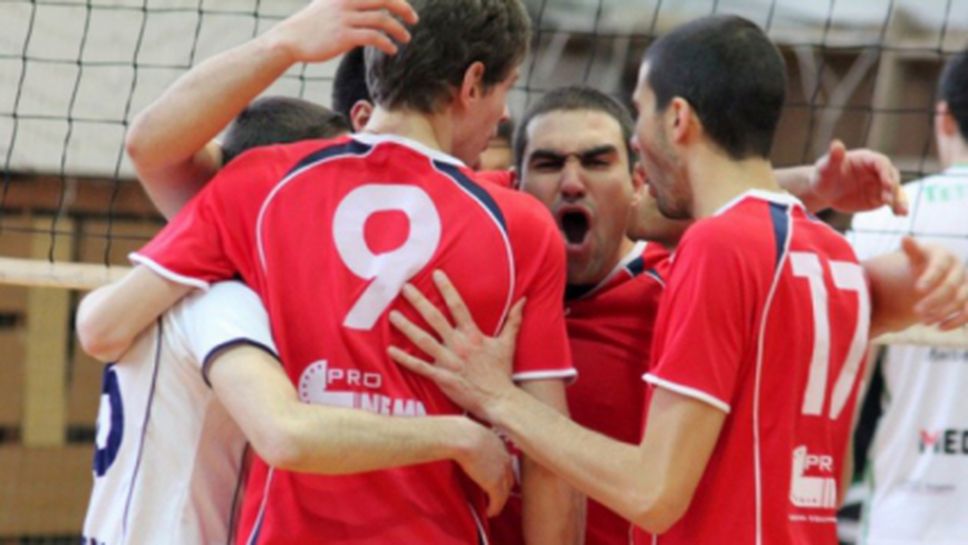 Септември домакин на първия от полуфиналните турнири в А НВГ