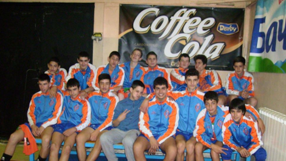 Виктория Волей спечели гейм с 25:0 при 13-годишните момчета