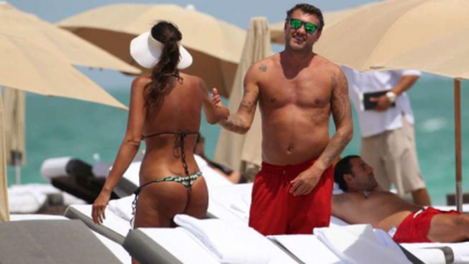 Кристиан Виери с цял харем в Маями