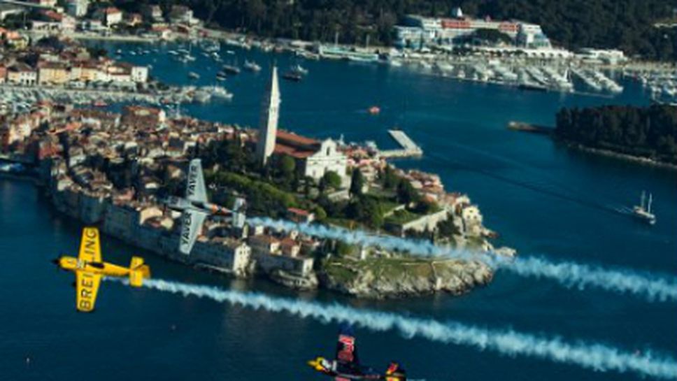 Пилотите на AIR RACE загряват за състезанието над синята перла в Адриатическото крайбрежие