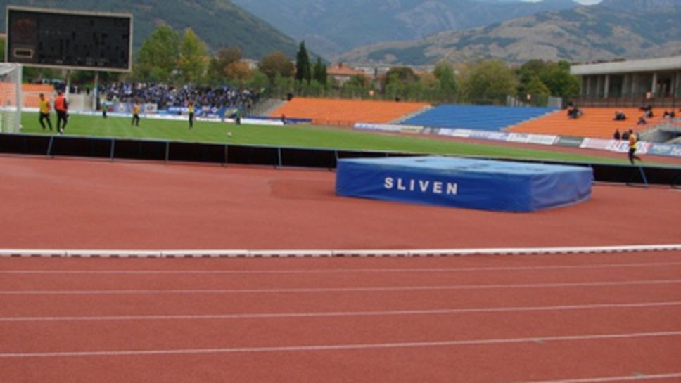 Кметът на Сливен награди победителите в държавното военно по лека атлетика