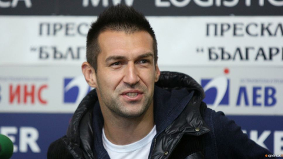 Мартин Камбуров: Йордан Господинов не го познавам