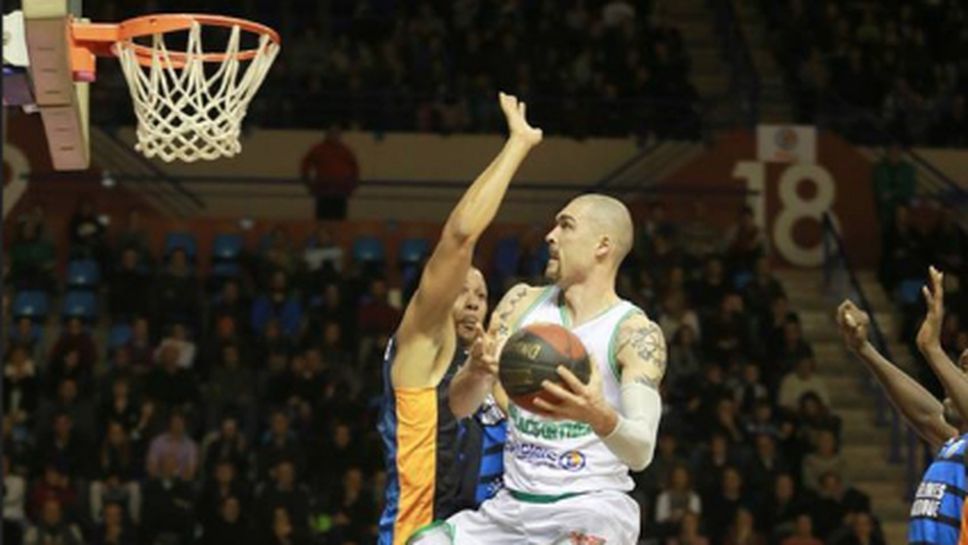 Христо Николов със силен мач, По Ортез губи