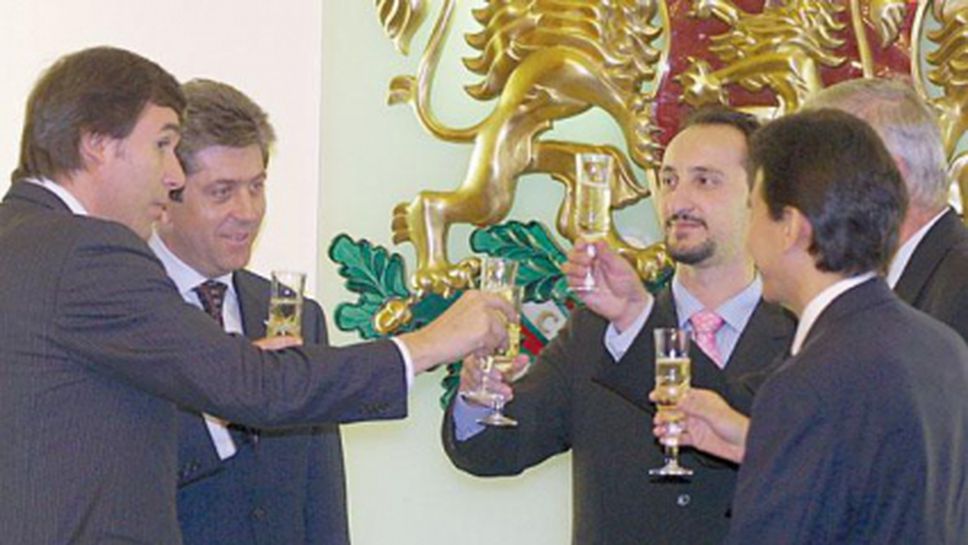 Веско Топалов: Контактите ми с политиците са колкото за снимка, приятели нямам