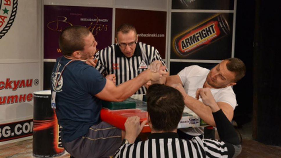 Най-добрите ни състезатели по канадска борба на турнир "Белоградчик Оупън 2014"