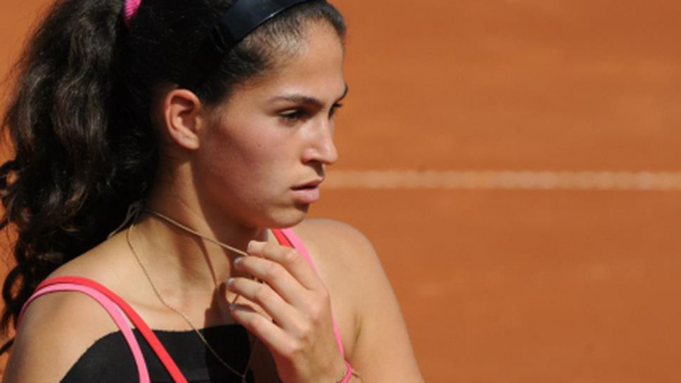 Шиникова отпадна на полуфиналите на двойки