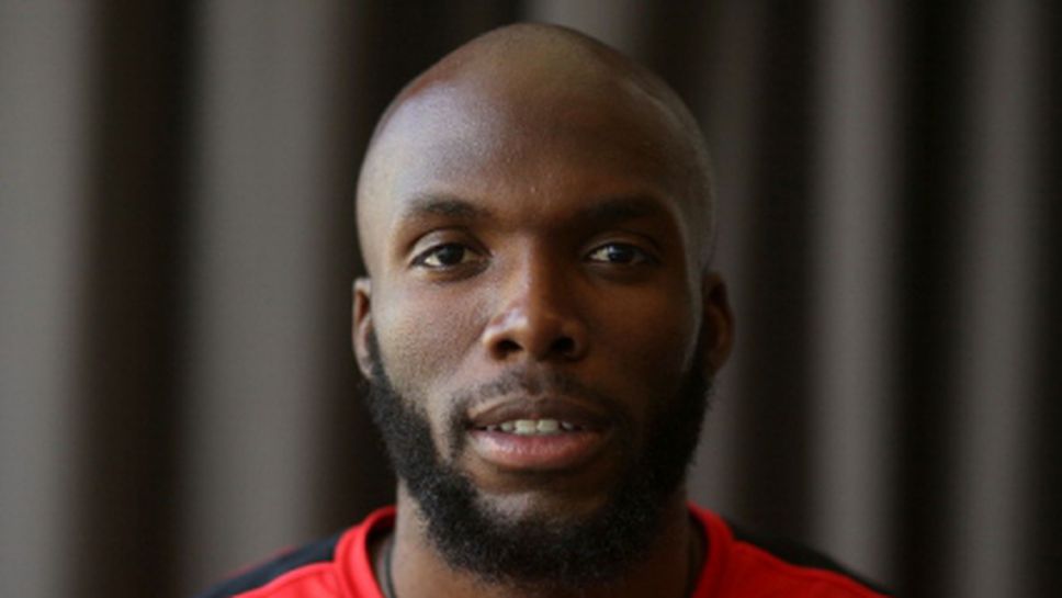 Мерит победи Джеймс в битката на титаните