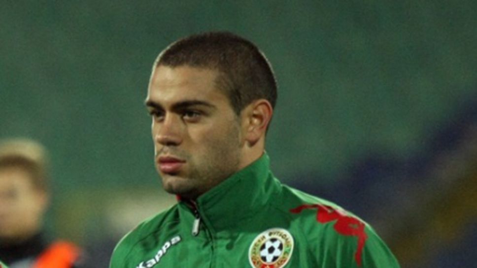 Любо Пенев погледна към нов футболист от тима на българския шампион
