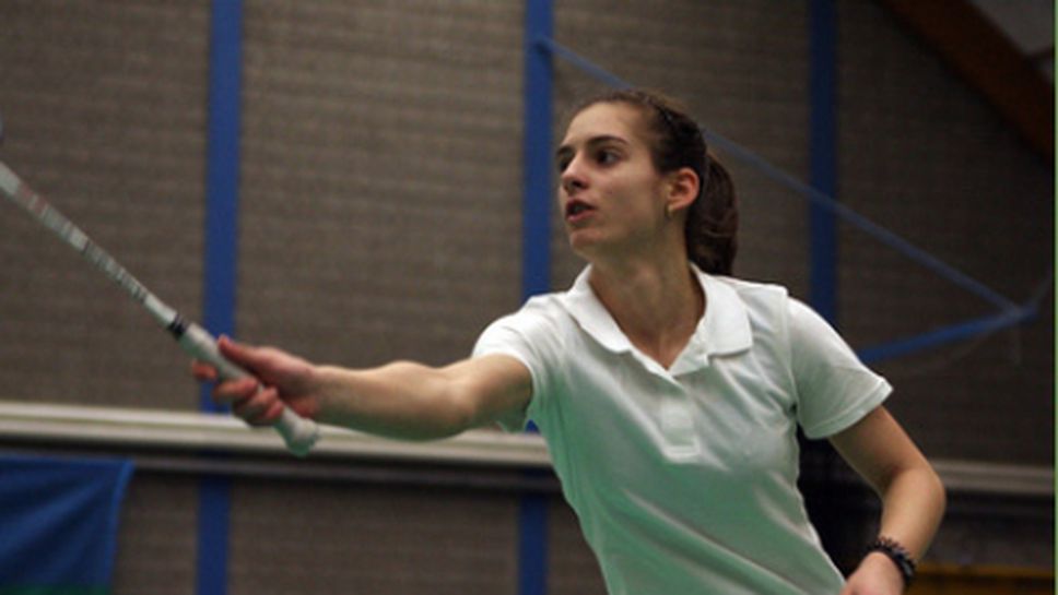 Стефани Стоева стигна финал и на двойки