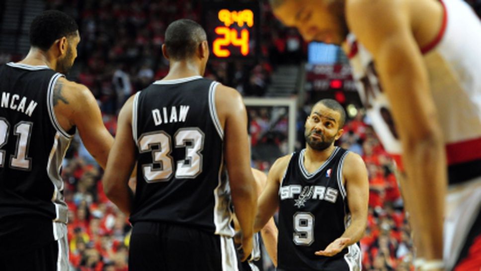 Спърс перфектни от наказателната линия в мач №3