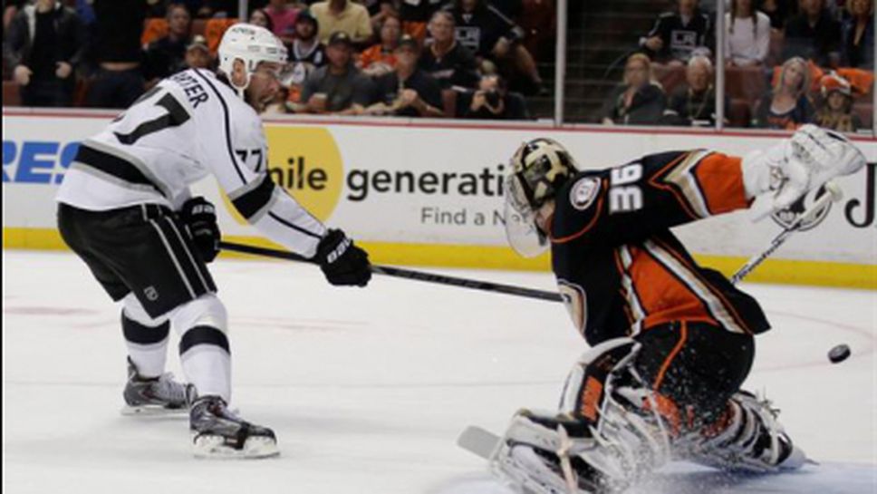 Лос Анджелис победи като гост Чикаго в НХЛ