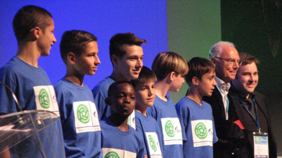 Децата на Левски тръгват за финала на Шампионската лига, 12-годишен журналист ще отразява Футбол за приятелство