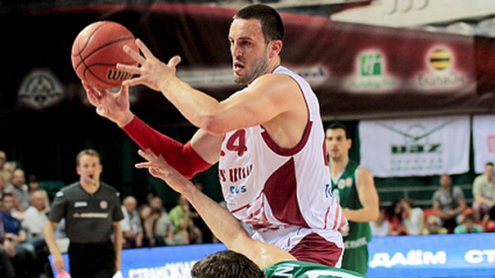 УНИКС (Казан) елиминира Красние Криля и Виденов