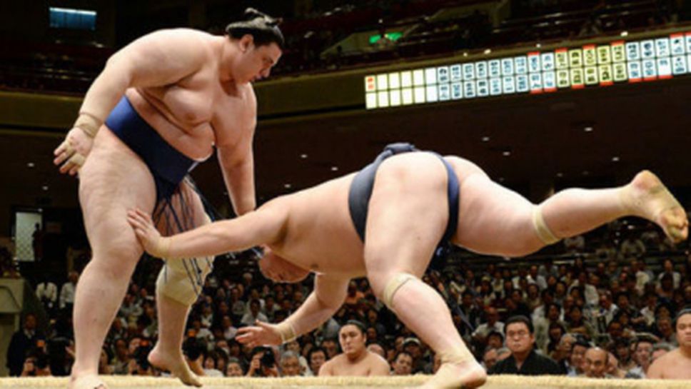 Аоияма със седма загуба в Токио