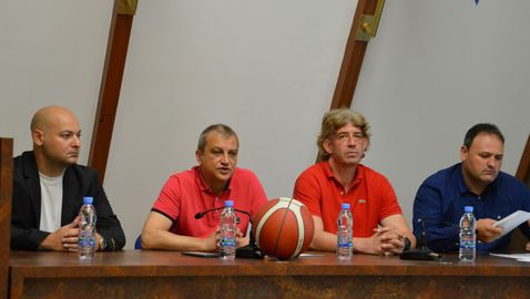 Баскетболът в Благоевград се възражда, щедър дарител осигурява ремонт на залата