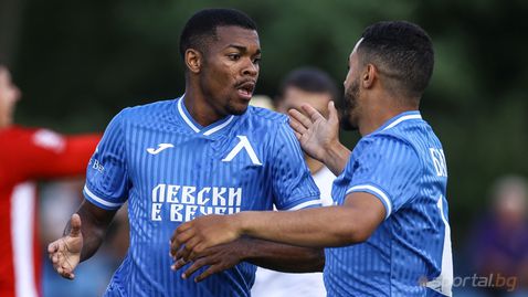  Два гола на Роналдо донесоха първа победа на Левски 