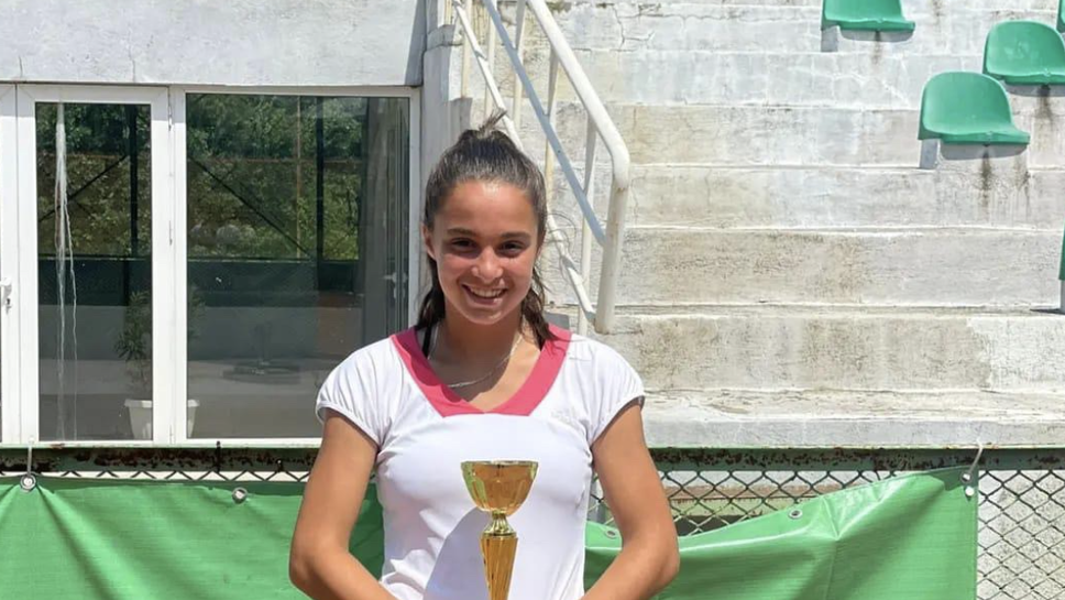 Валерия Гърневска е финалистка на сингъл и втора на двойки на на турнир от Тенис Европа