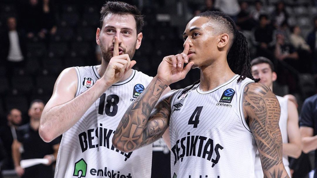 Бешикташ разгроми Фенербахче в третия мач от финалите в Турция