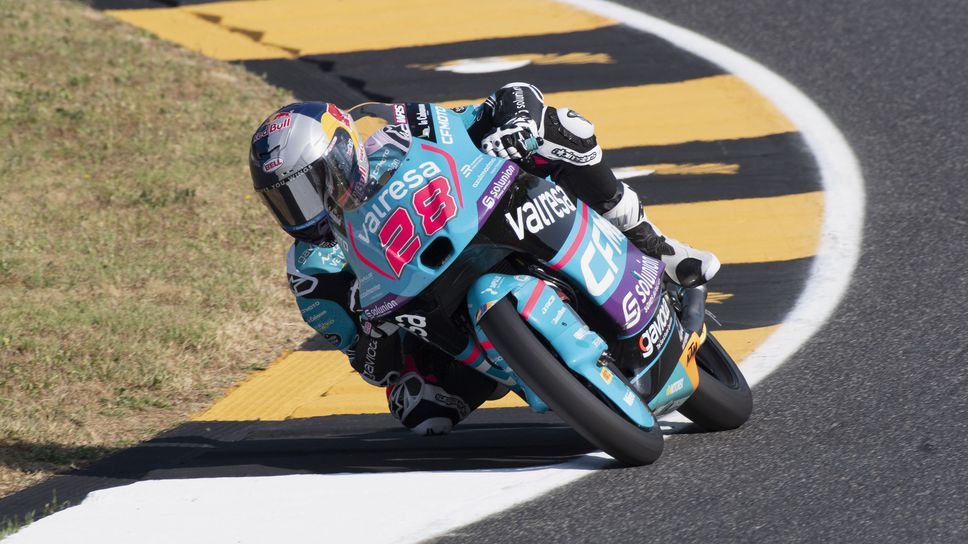 Новак с първа победа в Moto3 след фотофиниш на „Муджело“