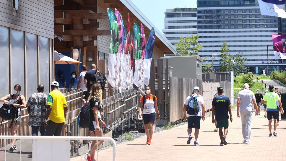 Един от проблемите на жителите в олимпийското село бе разрешен