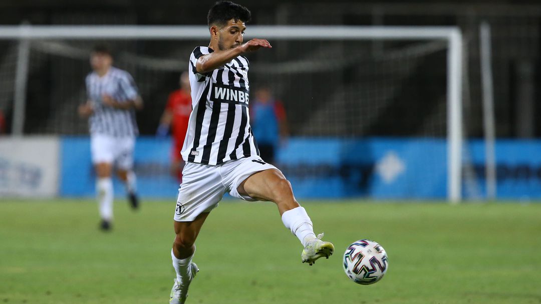 Косич пуска Салинас титуляр в последната контрола