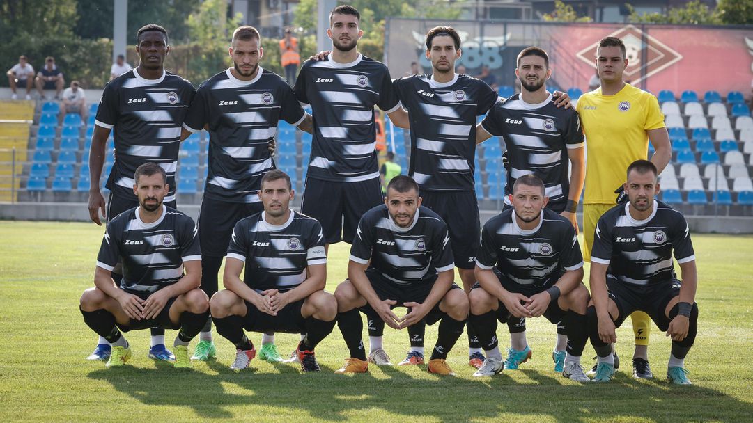 Ловеч търси варианти: питат треньора дали през зимата отборът може да спре да съществува