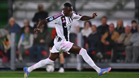 Ювентус продължава преговорите за Коло Муани