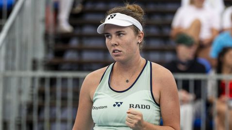 Водачката в схемата Линда Носкова започна с победа в Прага