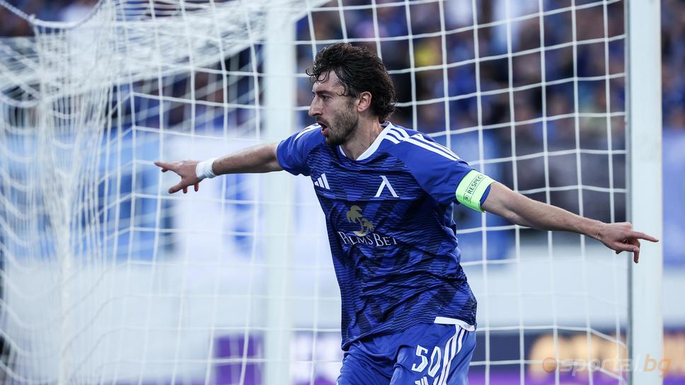 Левски 1:0 Университатя (Крайова), капитанът поведе "сините"