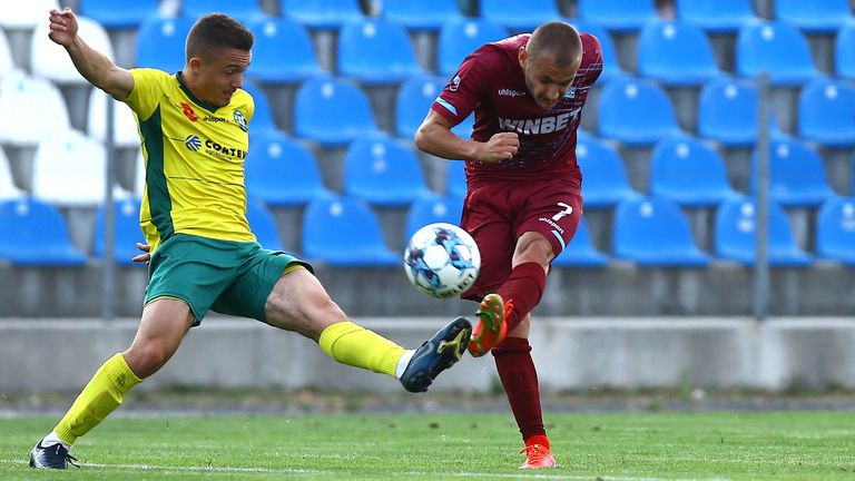 В Добруджа продължават усилено да работят по окомплектоването на състава