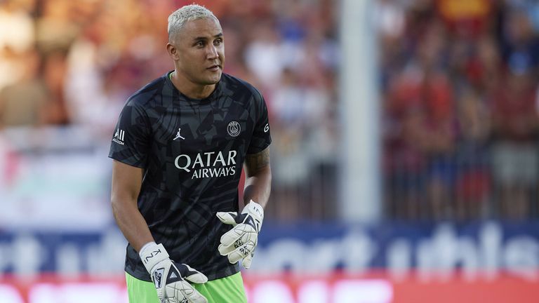 Здравословните проблеми на вратаря на Пари Сен Жермен Кейлор Навас