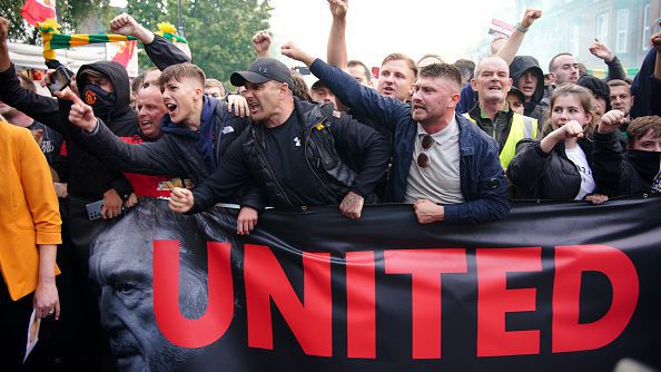 Протест на феновете на Манчестър Юнайтед