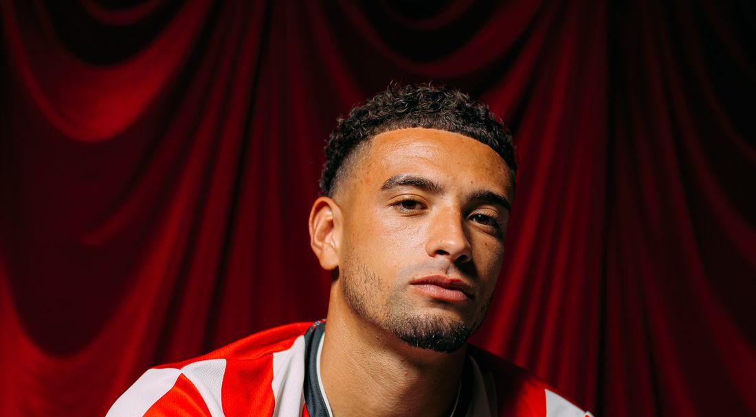 Шефилд Юнайтед представи двама нови централни защитници