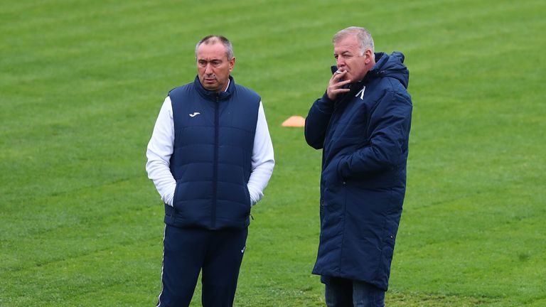 Собственикът на Левски Наско Сираков е имал продължителен разговор със