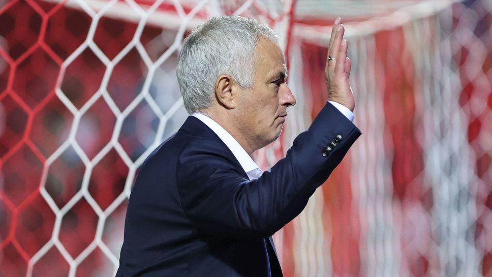 Ето с какви думи Моуриньо надъха футболистите преди дебюта си начело на Бенфика