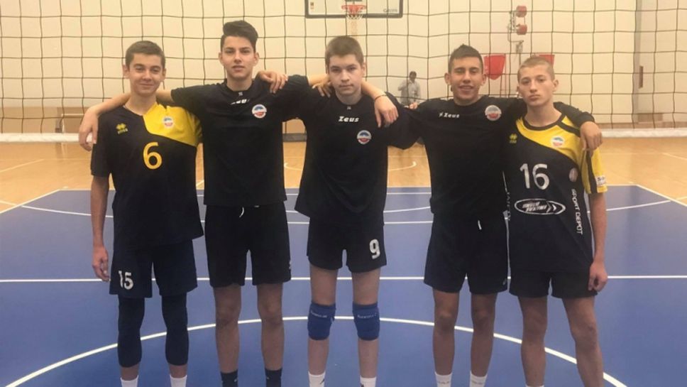 Марек събра плеяда волейболни наследници, двама в мъжкия отбор