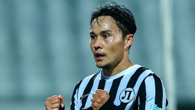 Парвиз Умарбаев си търси нов отбор и шансовете да остане