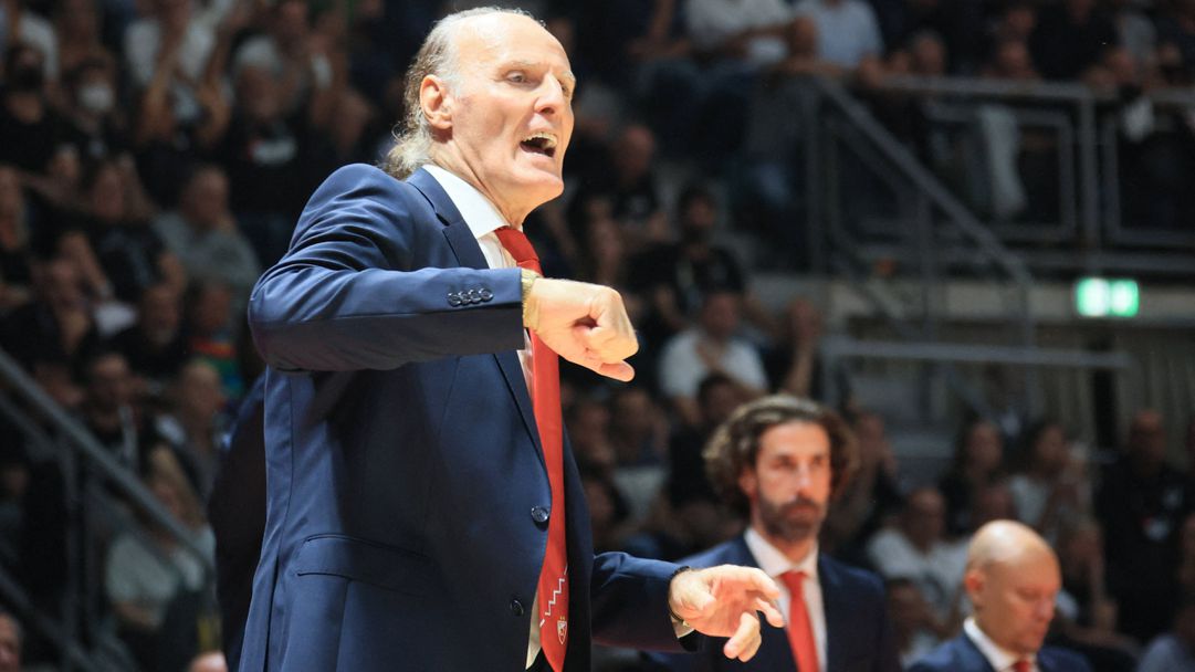 Душко Иванович ще трябва да почака за дебюта си като треньор на Виртус Болоня