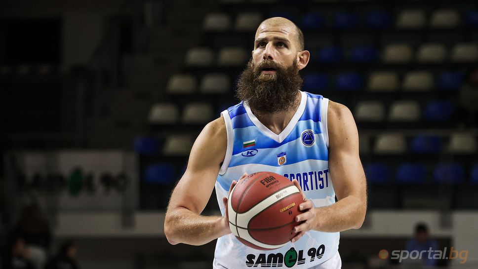 37 годишният Чавдар Костов ще продължи да носи екипа на Рилски