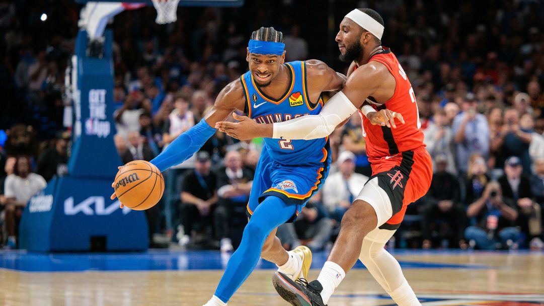 Новият сезон в НБА започна с драматичен успех на шампиона след две продължения