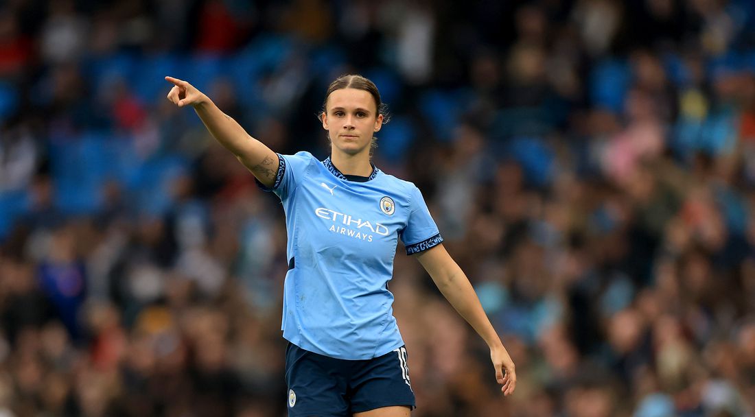 Състезателка на Сити: Да си гей не изглеждаше нормално, докато не станах футболистка