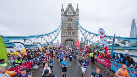 Кениец подобри световния рекорд на маратона на Лондон