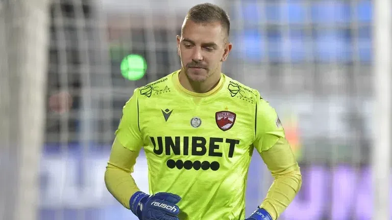  Пламен Илиев желае да си тръгне от Динамо (Букурещ), румънците отхвърлят да го пуснат 