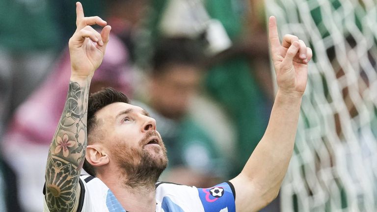 Аржентинската звезда Лионел Меси отбеляза първото попадение за своя тим
