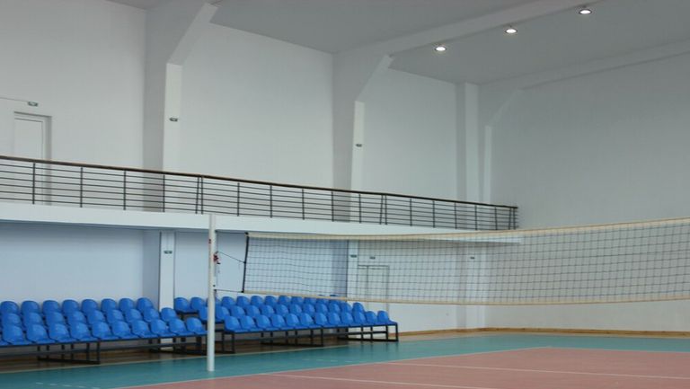 Завърши ремонтът на залата по волейбол в Плевен съобщават от