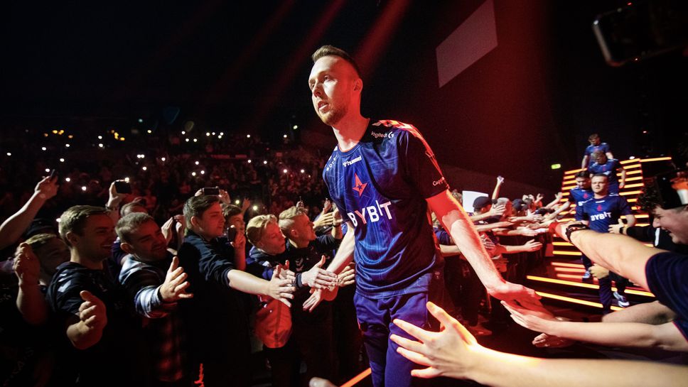 ENCE почти сигурно ще заложи на опитния gla1ve