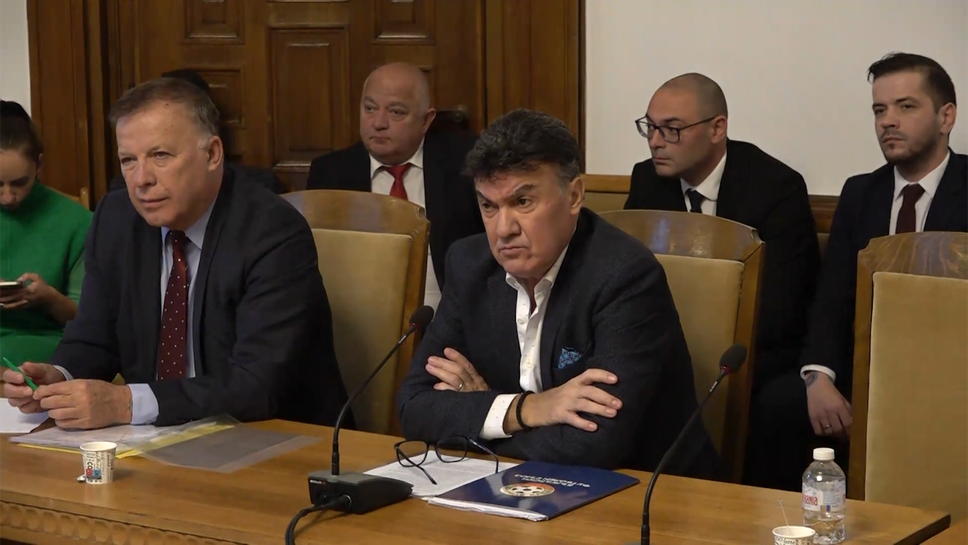 Комисията към Михайлов: Ние получихме хронологията едва вчера