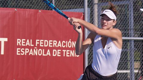 Лия Каратанчева започна с убедителна победа в Анталия