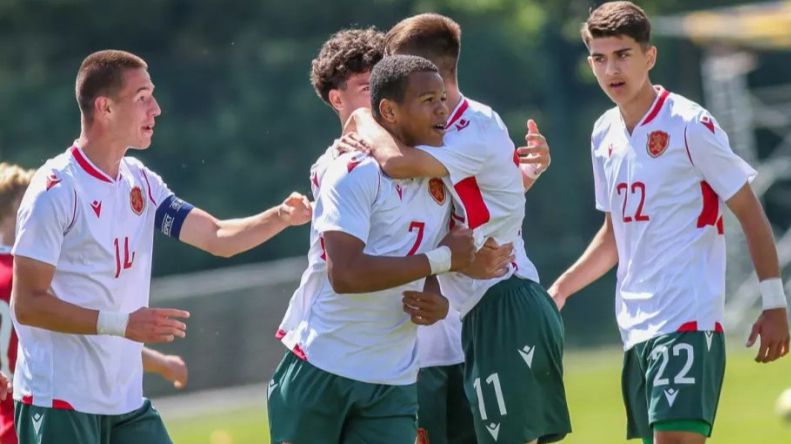 България U16 с лагер и две контроли със Сърбия