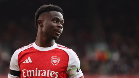  Арсенал се контракти със Сака за нов контракт 